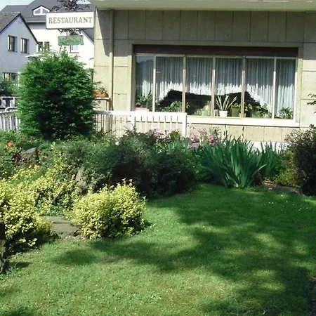 Otel Weinstock Linz am Rhein